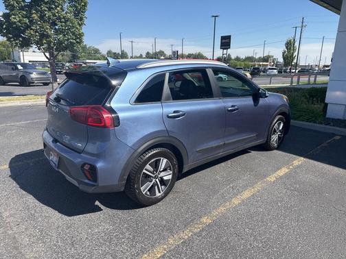 2022 Kia Niro Plug-In Hybrid EX Premium