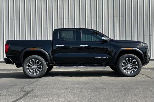 2025 GMC Canyon Denali