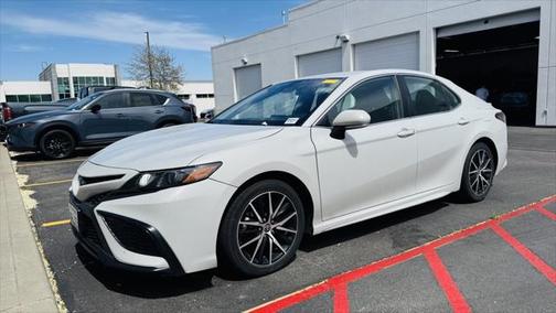 2023 Toyota Camry SE