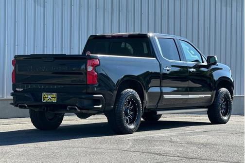 2022 Chevrolet Silverado 1500 High Country