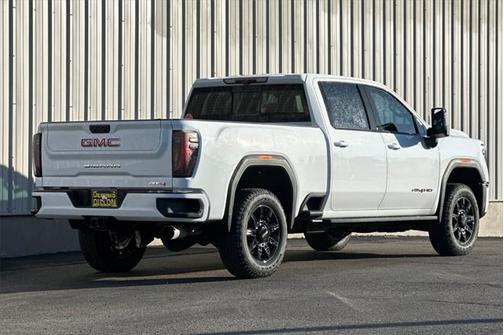 2025 GMC Sierra 2500 AT4