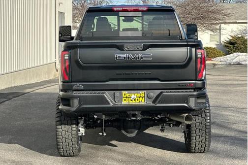 2025 GMC Sierra 2500 AT4