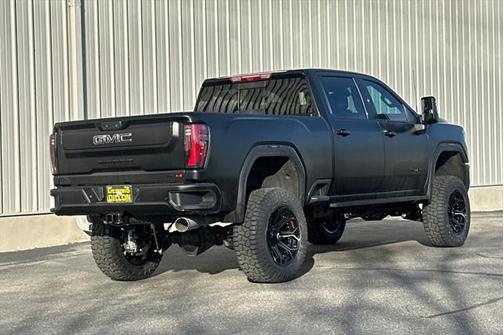 2025 GMC Sierra 2500 AT4