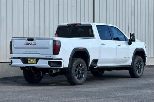 2025 GMC Sierra 2500 AT4