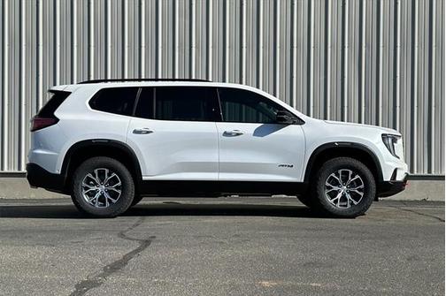 2025 GMC Acadia AWD AT4