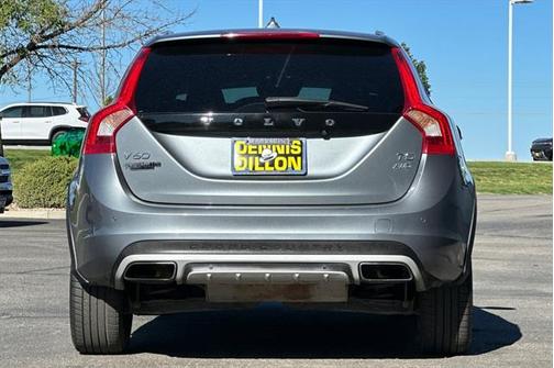 2016 Volvo V60 Cross Country T5 Platinum