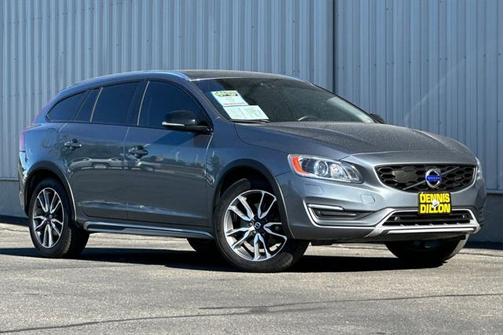 2016 Volvo V60 Cross Country T5 Platinum