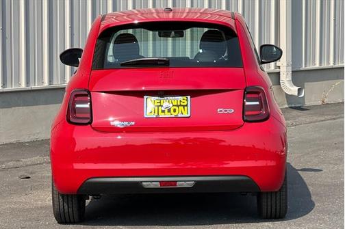 2024 FIAT 500e INSPI(RED) FWD