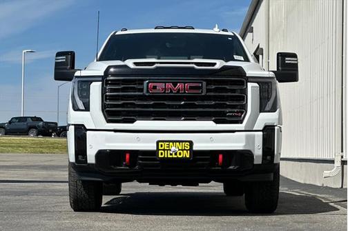 2025 GMC Sierra 2500 AT4