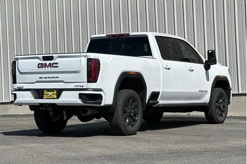 2025 GMC Sierra 2500 AT4