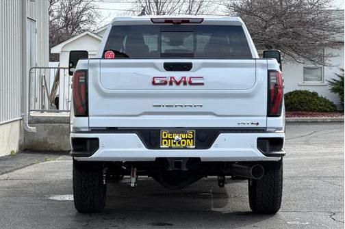 2025 GMC Sierra 2500 AT4