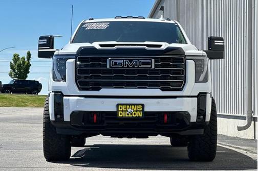 2025 GMC Sierra 2500 AT4
