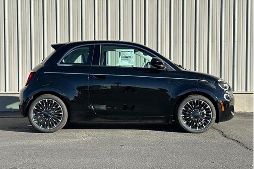 2024 FIAT 500e Music FWD