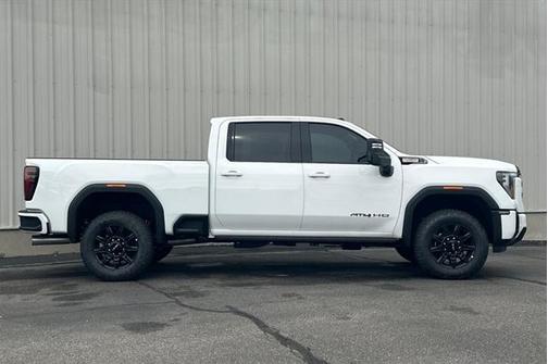 2025 GMC Sierra 2500 AT4