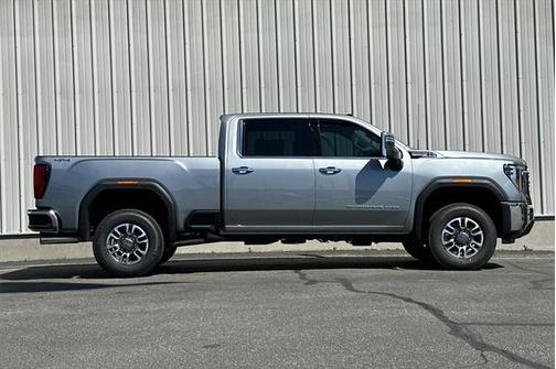 2025 GMC Sierra 2500 SLT