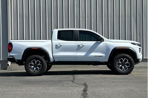2025 GMC Canyon Base