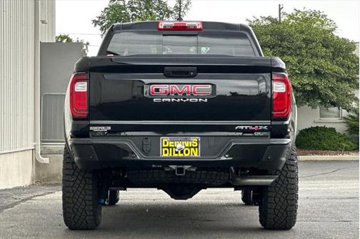 2025 GMC Canyon Base