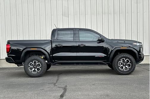 2025 GMC Canyon Base