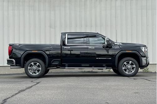 2025 GMC Sierra 2500 SLT