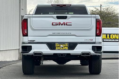 2025 GMC Sierra 1500 AT4