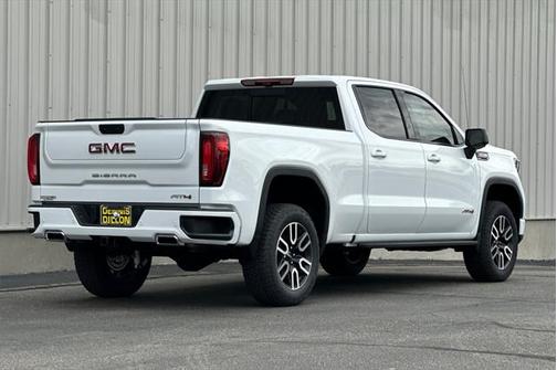 2025 GMC Sierra 1500 AT4