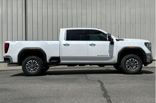 2025 GMC Sierra 2500 SLT