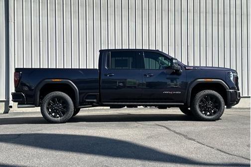 2025 GMC Sierra 2500 AT4