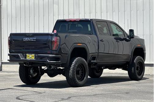 2025 GMC Sierra 2500 AT4