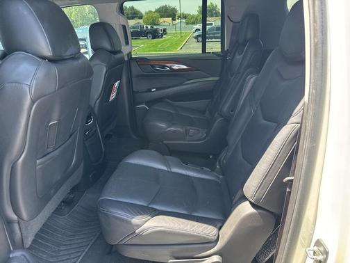 2015 Cadillac Escalade ESV Luxury