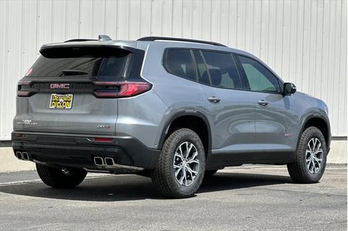 2025 GMC Acadia AWD AT4