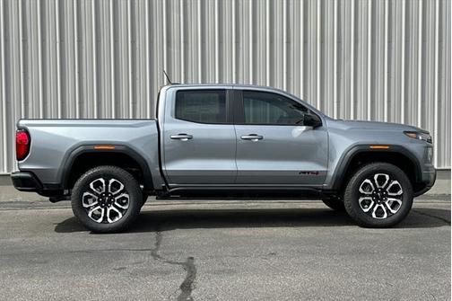 2025 GMC Canyon Base