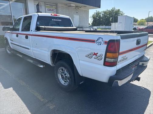 2005 GMC Sierra 2500 SLE H/D Crew Cab