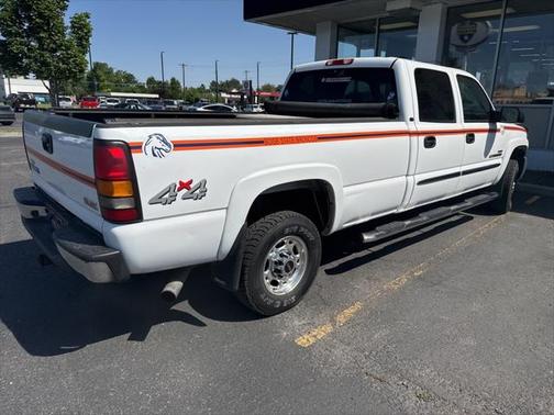 2005 GMC Sierra 2500 SLE H/D Crew Cab