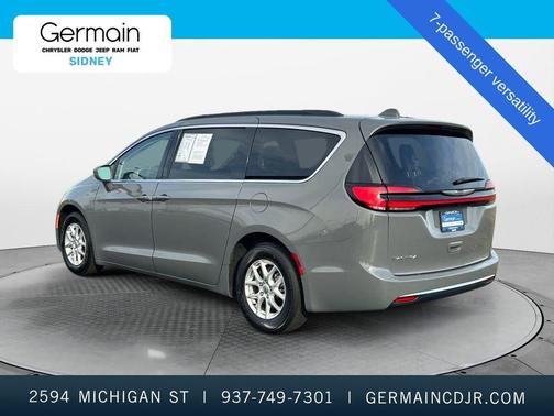 2022 Chrysler Pacifica Touring-L