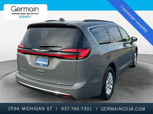 2022 Chrysler Pacifica Touring-L