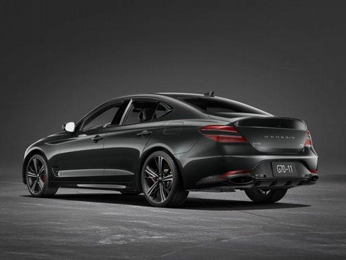 2025 Genesis G70 2.5T AWD