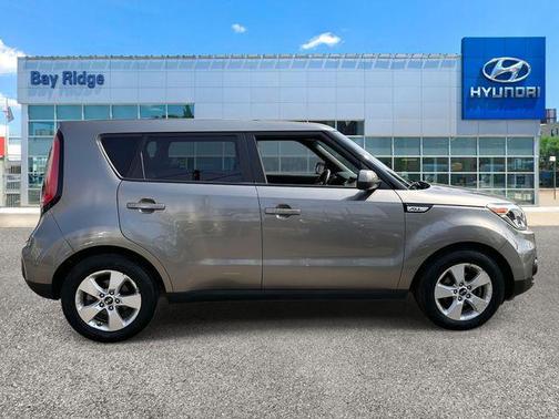 2018 Kia Soul Base