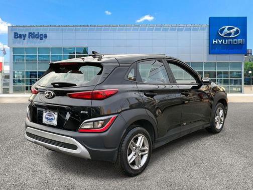 2022 Hyundai KONA SE