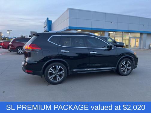 2017 Nissan Rogue SL