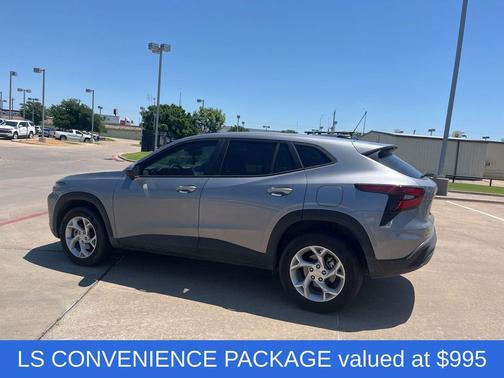 Sterling Gray Metallic 2025 Chevrolet Trax LS