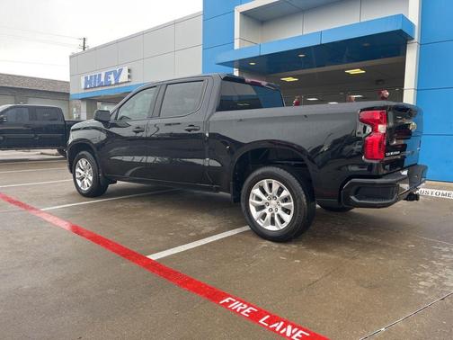 2024 Chevrolet Silverado 1500 Custom