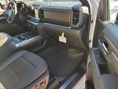 2026 Chevrolet Silverado 3500 High Country