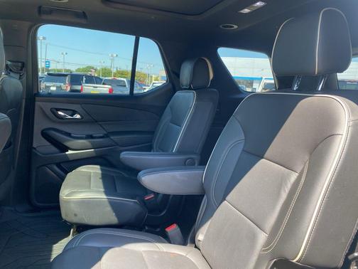2022 Chevrolet Traverse Premier