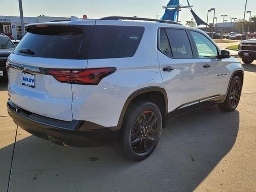 2022 Chevrolet Traverse Premier