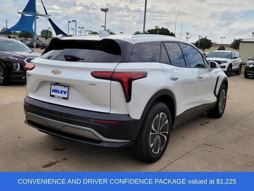 Iridescent Pearl Tricoat 2024 Chevrolet Blazer EV eAWD LT