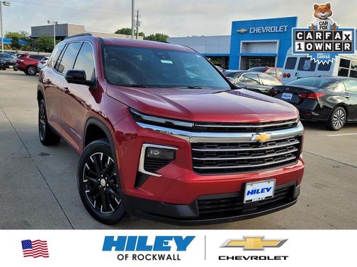 Radiant Red Tintcoat 2025 Chevrolet Traverse LT