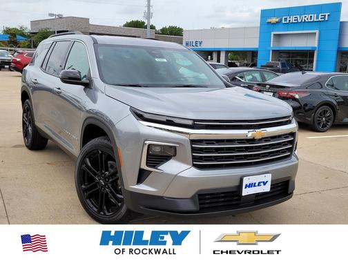 Sterling Gray Metallic 2026 Chevrolet Traverse LT