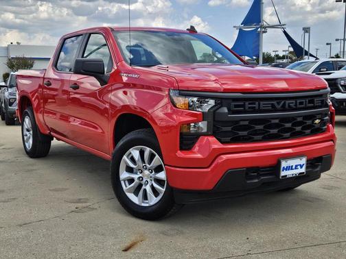 2025 Chevrolet Silverado 1500 Custom