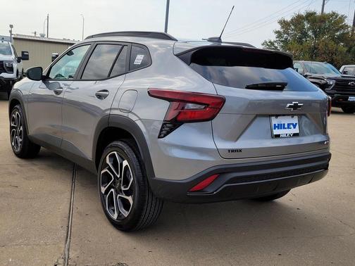 2025 Chevrolet Trax FWD 2RS