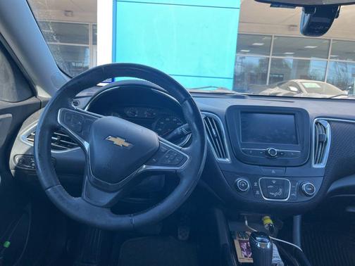 2017 Chevrolet Malibu 1LT